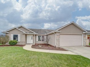 1105 Thornwillow Ct, Huntertown, IN 46748