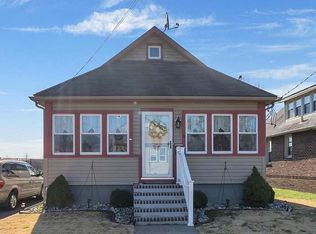 8 N Burdsall Ave, Gloucester City, NJ 08030