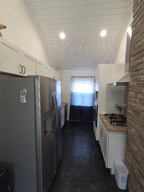 3001 Delaine — Photo 3