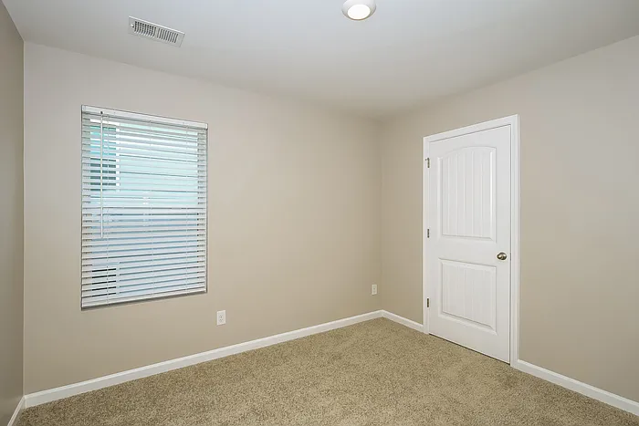 607 Wayland Ct — Photo 15