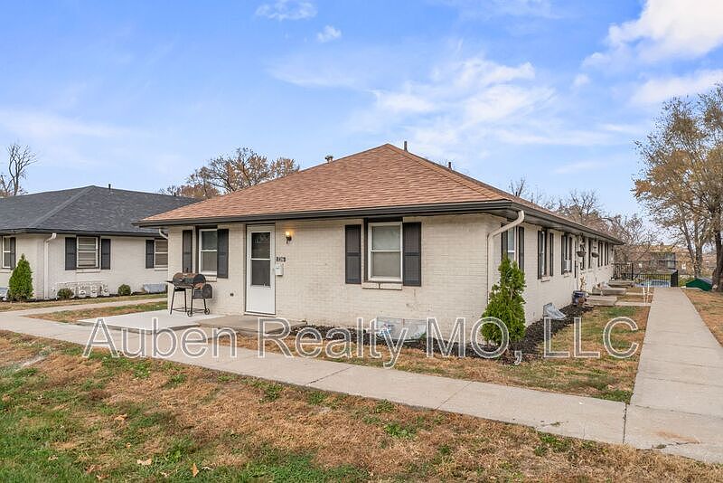 1st image of 3143 Puckett Rd #726