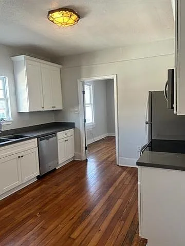 1715 Gallier St #B — Photo 10