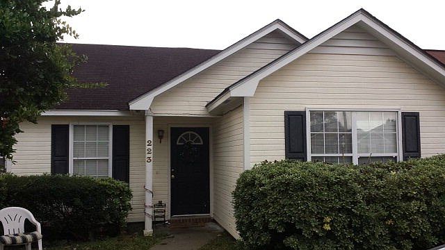 1st image of 223 Blue Pool Dr