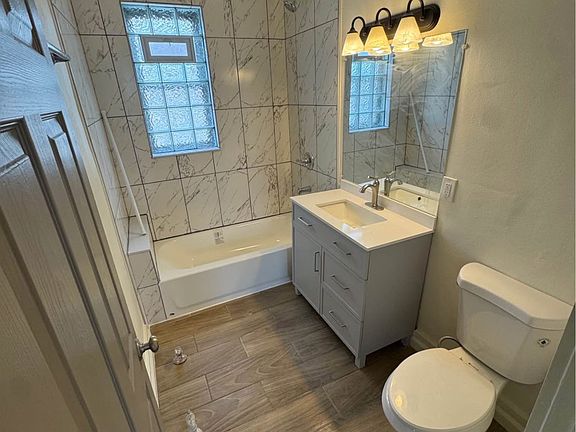 3rd image of 2214 W Forest Home Ave #2