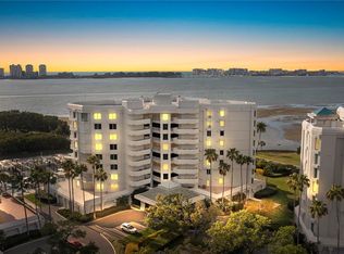2 Seaside Ln APT 802, Belleair, FL 33756