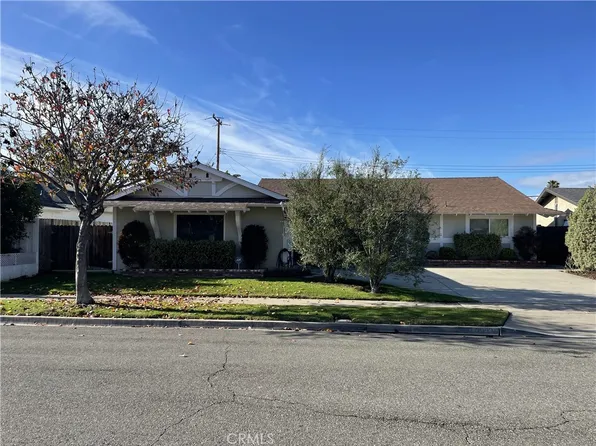 2803 Francis Ln, Costa Mesa, CA 92626