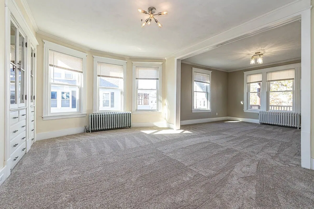 3 bed, 1.0 bath, 1444 sqft, $2,600 — Photo 4