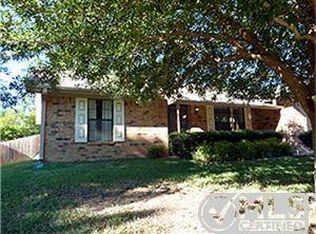 718 Southwood Dr, Athens, TX 75751