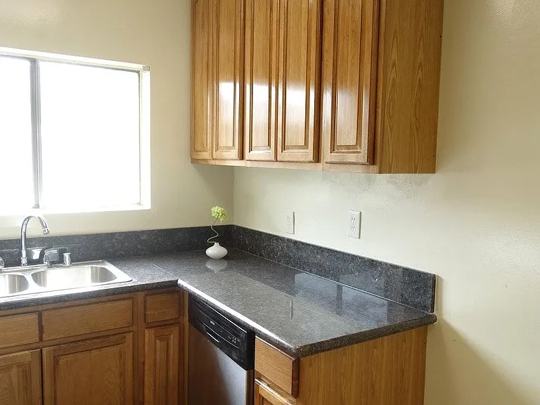 4375 York Blvd #221 — Photo 4