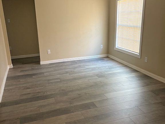 5th image of 941 Glen Garden Dr