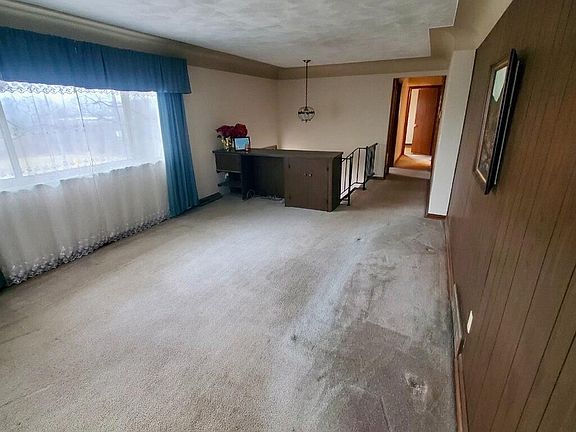 5th image of 9210 Harrison Rd