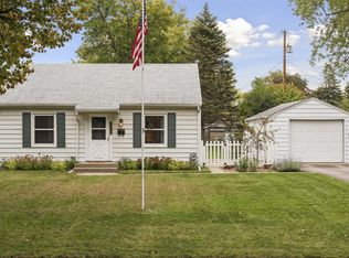 7421 Oakland Ave, Minneapolis, MN 55423