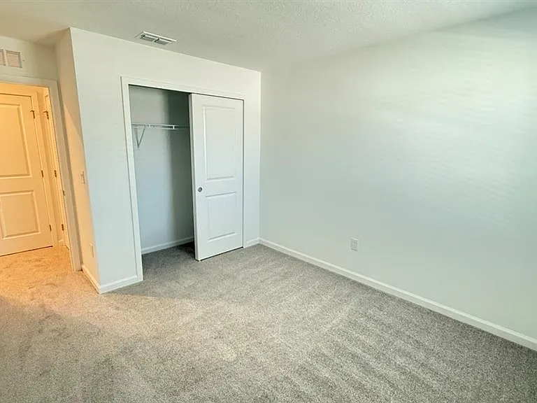 1350 Tarflower Dr — Photo 23