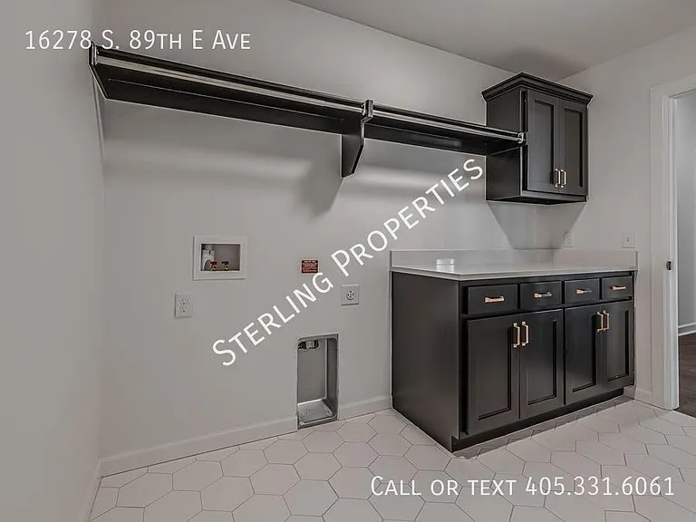 16278 S 89th East Ave — Photo 41