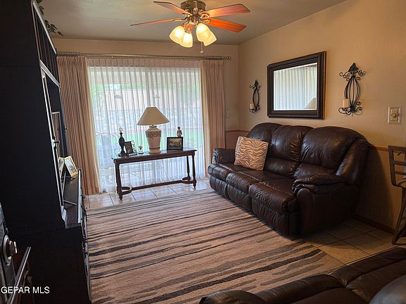 5th image of 9809 Eugenia Ct