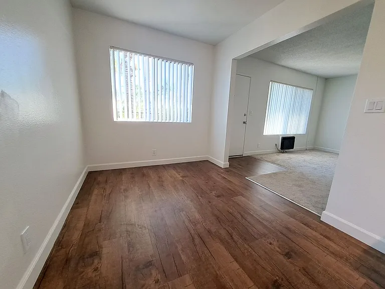 10500 Westminster Ave — Photo 32