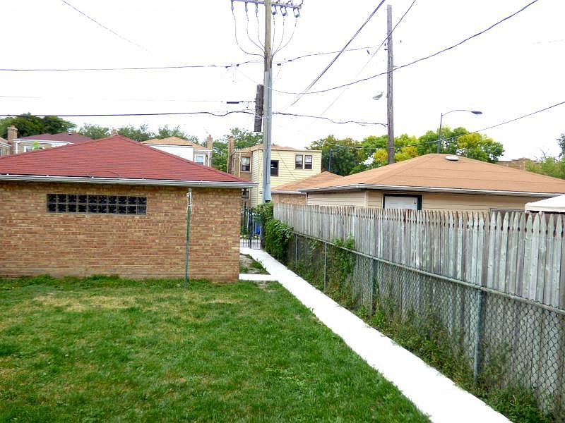 2nd image of 4404 W Deming Pl #2
