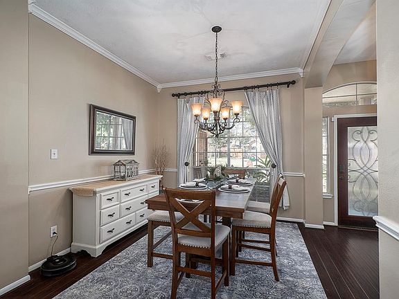 4th image of 28926 Pine Forest Dr
