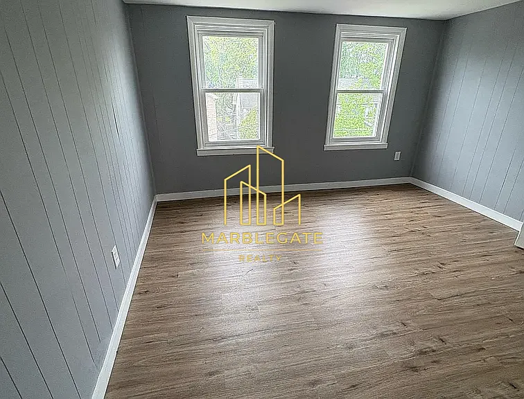 11 Cliff Hill Pl #33 — Photo 4