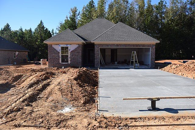 1st image of 1001 Pebble Creek Dr