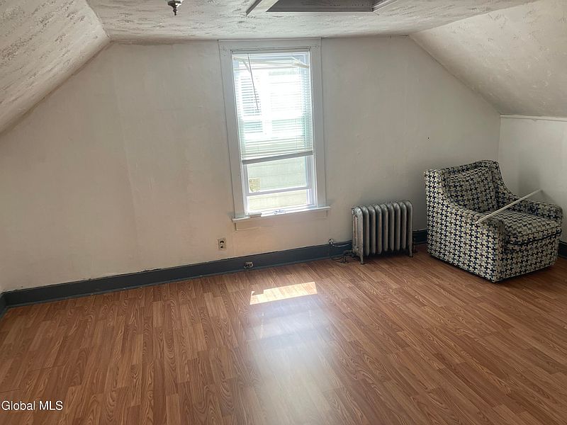 5th image of 1818 Lenox Road