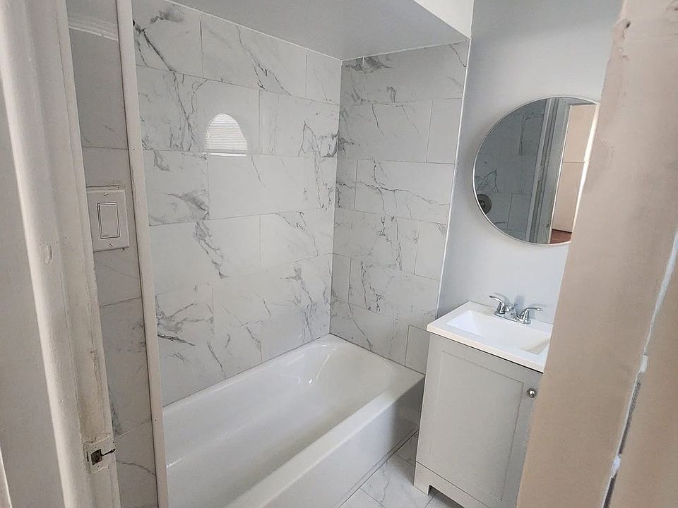 1st image of 17 W Stanton St