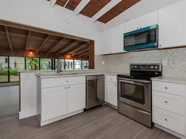 12725 SW 80th Ave — Photo 13