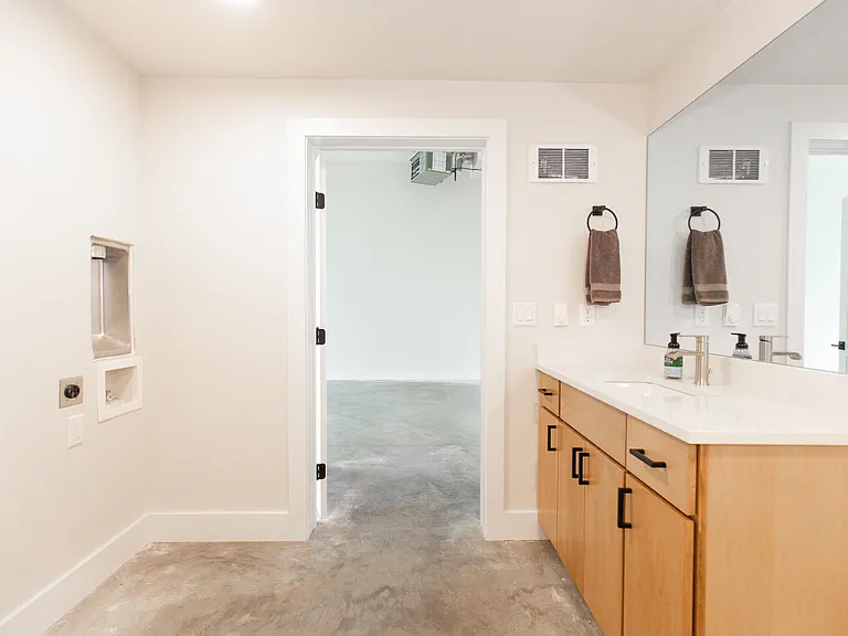 331 Gallatin Park Dr #102/202 — Photo 19