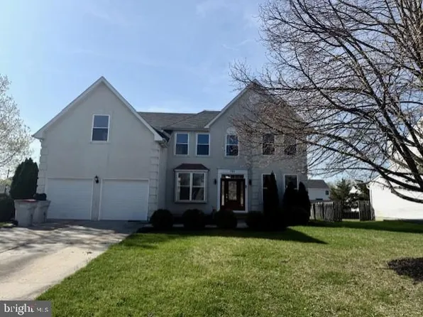 781 Fox Ln, Vineland, NJ 08360