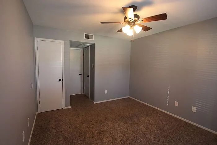 420 W Heritage Dr #110 — Photo 11