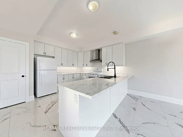 4 Braeburn St — Photo 16