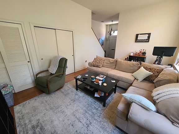 2nd image of 1740 Green St #42