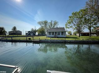 8512 Bedford Hwy, Harsens Island, MI 48028
