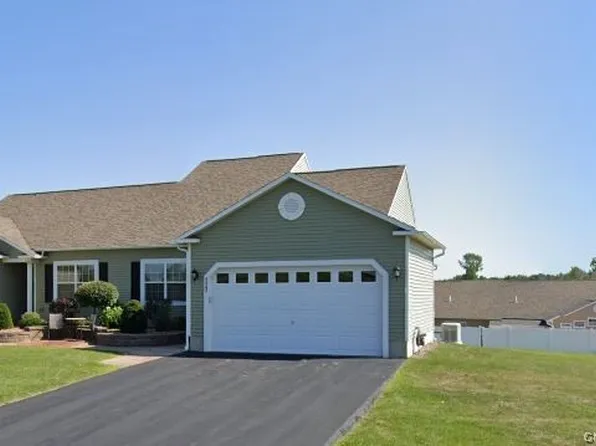 4962 Wintersweet Dr, Liverpool, NY 13088