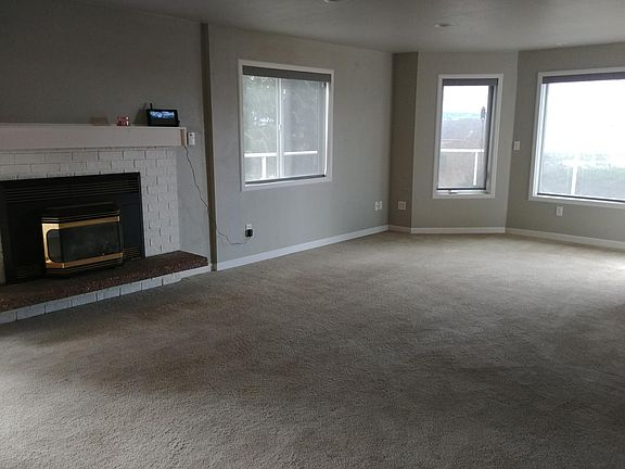Living room with fireplace