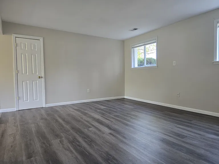 331 Sawmill Rd — Photo 11
