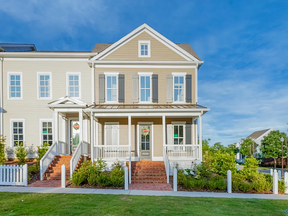 20 Pine St