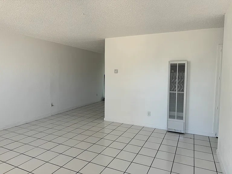 1100 Bryce Ln — Photo 6