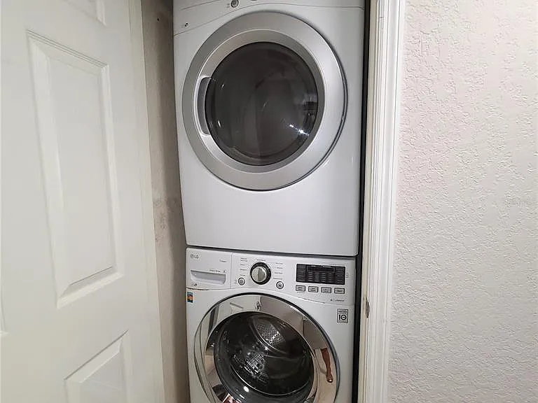 924 La Costa Cir #4 — Photo 8
