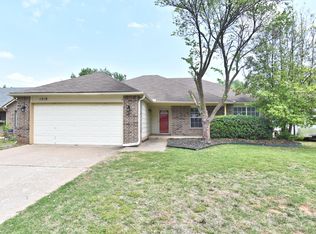 1519 N 1st St, Jenks, OK 74037