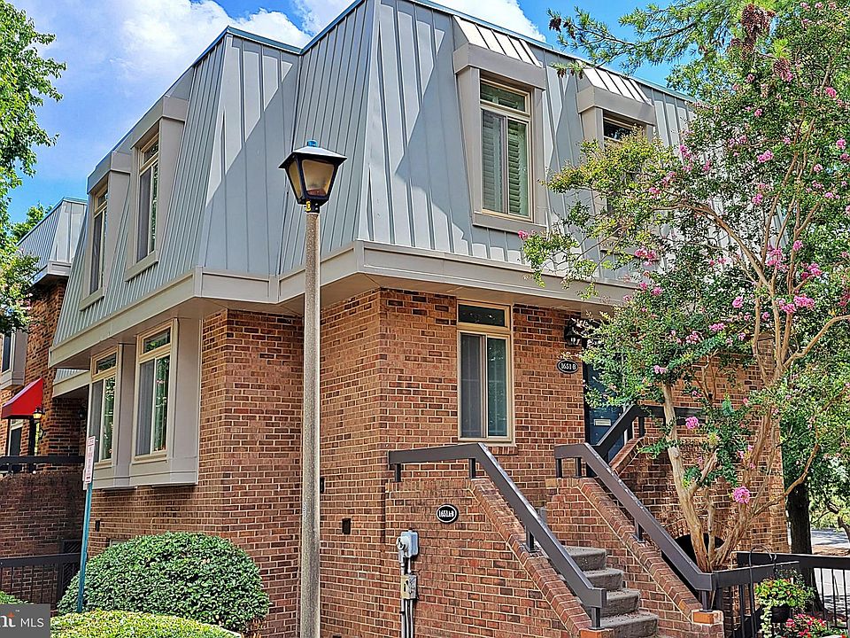 1st image of 1651B S Hayes St #2