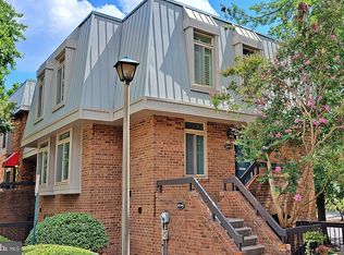 1651B S Hayes St #2, Arlington, VA 22202