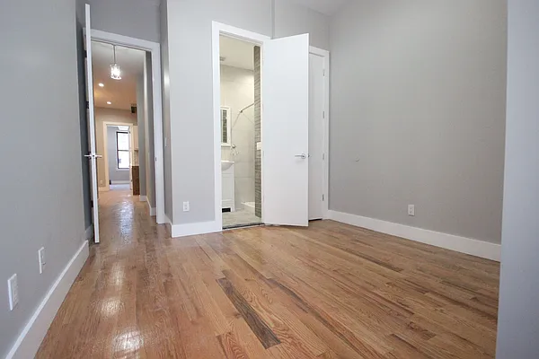 Rented by Nooklyn NYC LLC | media 36