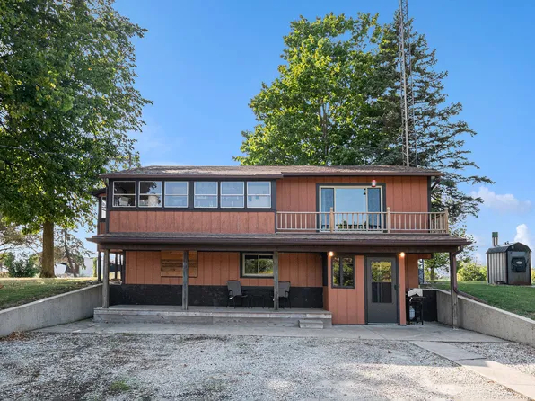 8691 W Camden Rd, Montgomery, MI 49255