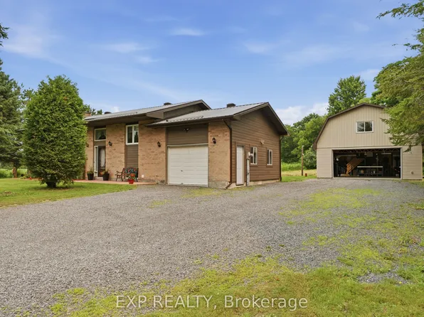 1445 Du Lac Rd, Clarence Rockland, ON K0A 3N0