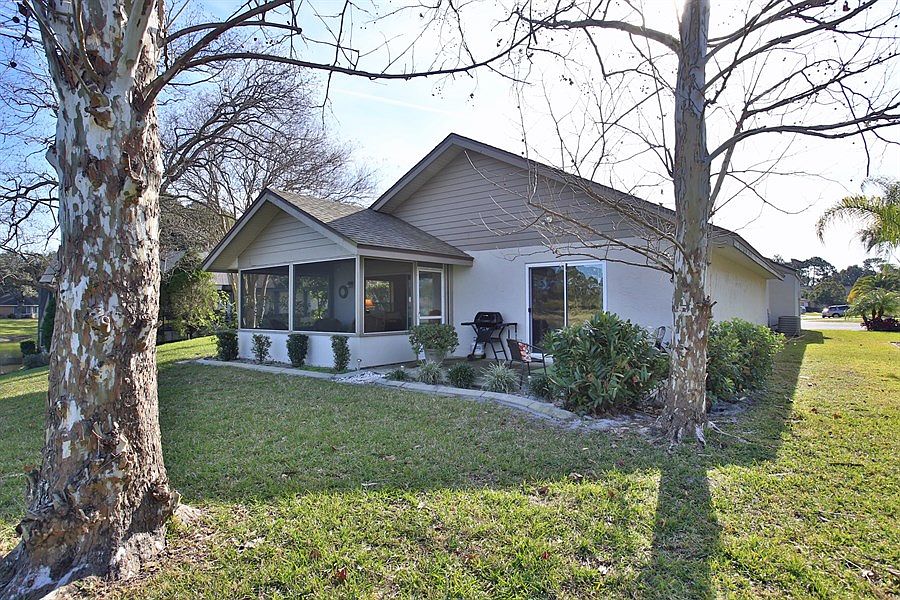 1st image of 573 Crooked Stick Dr