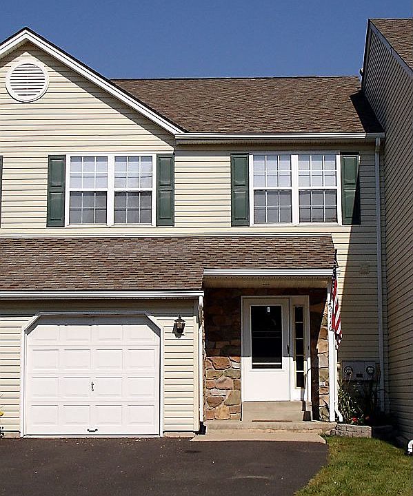 quiet cul de sac street