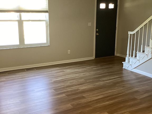2nd image of 4750 Marshall Rd #5