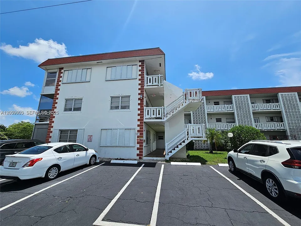 1490 NW 43rd Ave #301