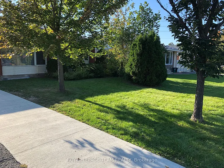 1180 Southwood Dr #B — Photo 25